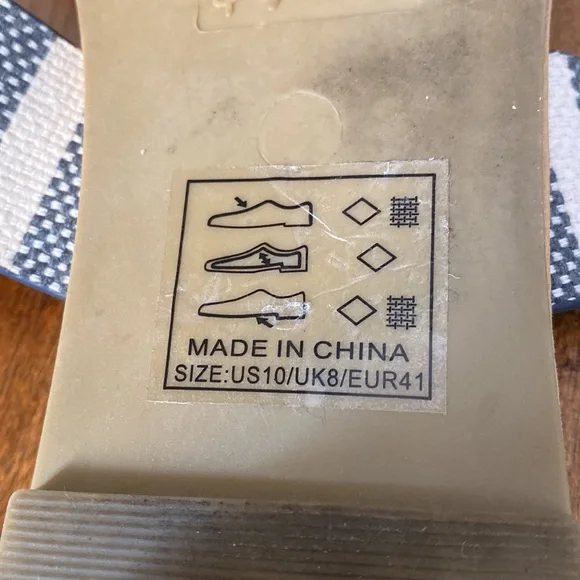 Women’s Qupid Sandals 10M - Picture 6 of 8